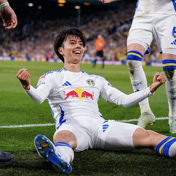 Ao Tanaka Gelandang Jepang yang Membawa Ketenangan dan Keseimbangan Baru