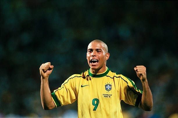 Ronaldo Nazário: Sang Fenomena yang Mengubah Standar Striker Dunia