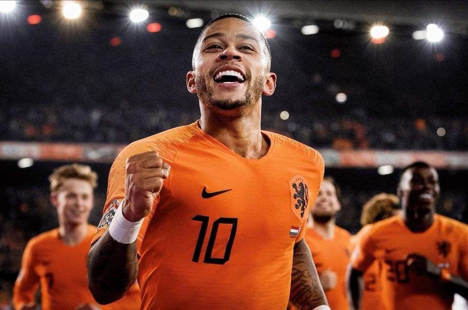 Memphis Depay – Penyerang Kreatif yang Penuh Karakter
