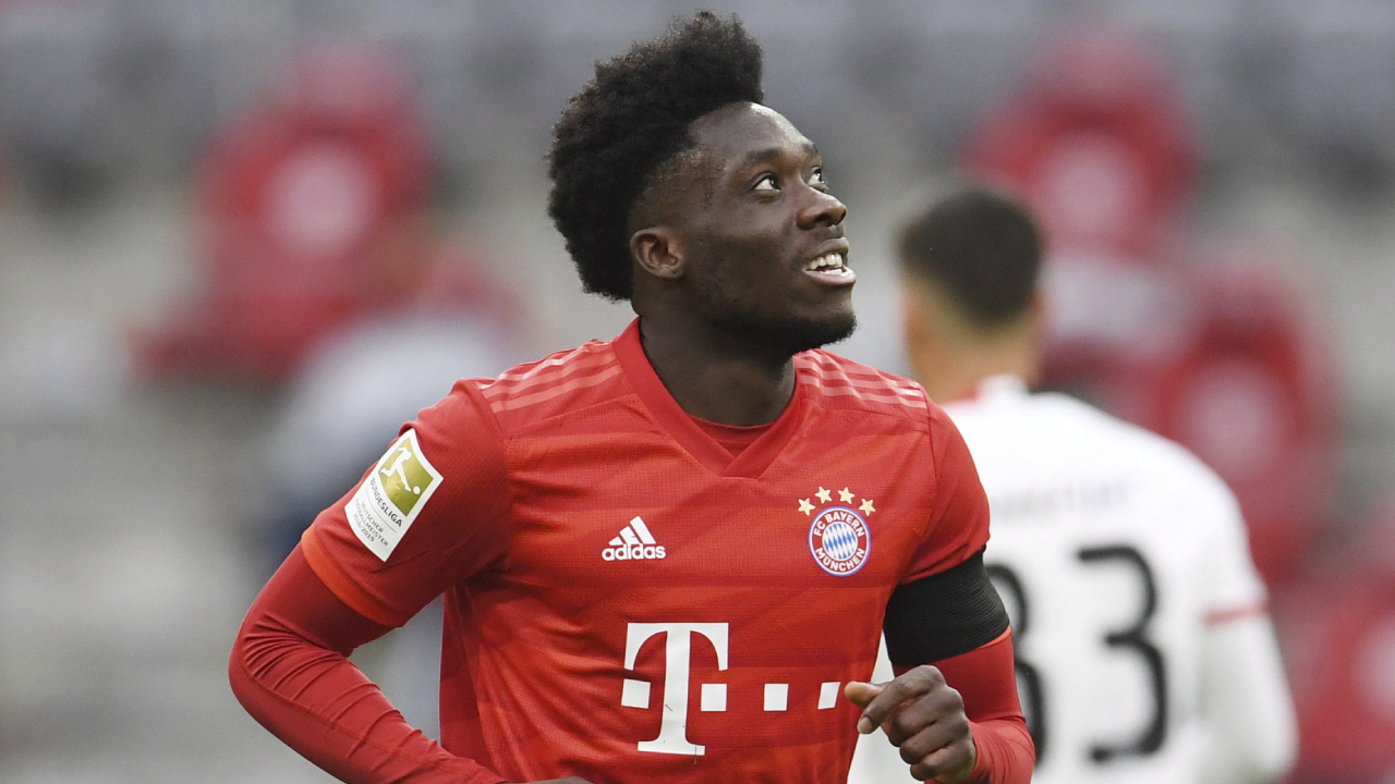 Alphonso Davies Bek Modern dengan Kecepatan Luar Biasa