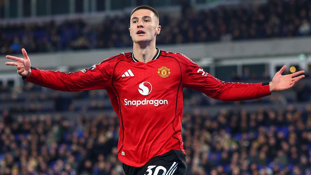 Benjamin Šeško menjadi salah satu striker muda yang terus menarik perhatian dalam dunia sepak bola Eropa